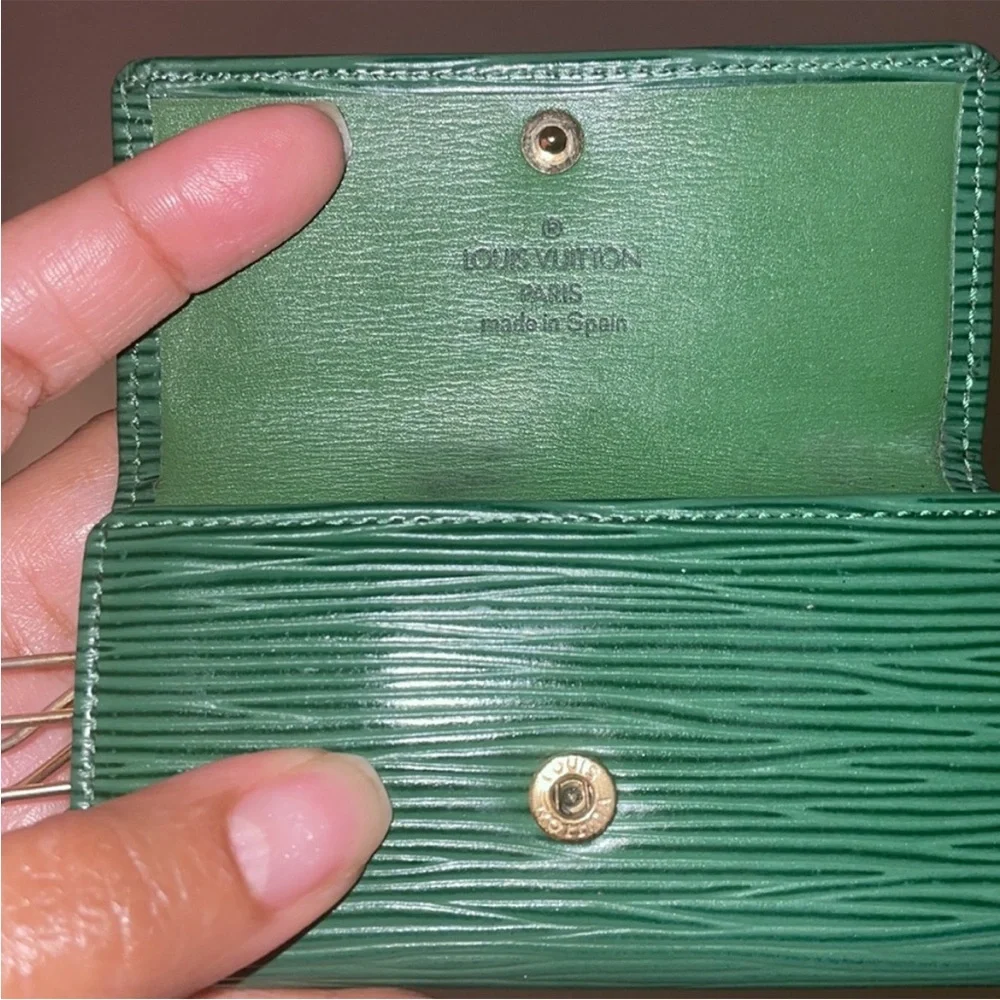 Louis Vuitton Authentic Green Epi Leather Key & Card Holder. Vintage EUC - Picture 5 of 5